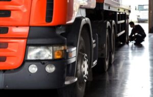 Truck and trailer repair services